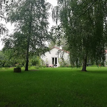 Vakantiehuis Oficynka Przy Lesie *